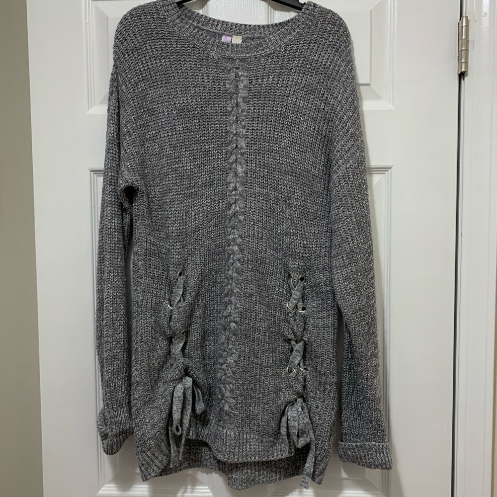 Grey, Knit Long Sweater EUC